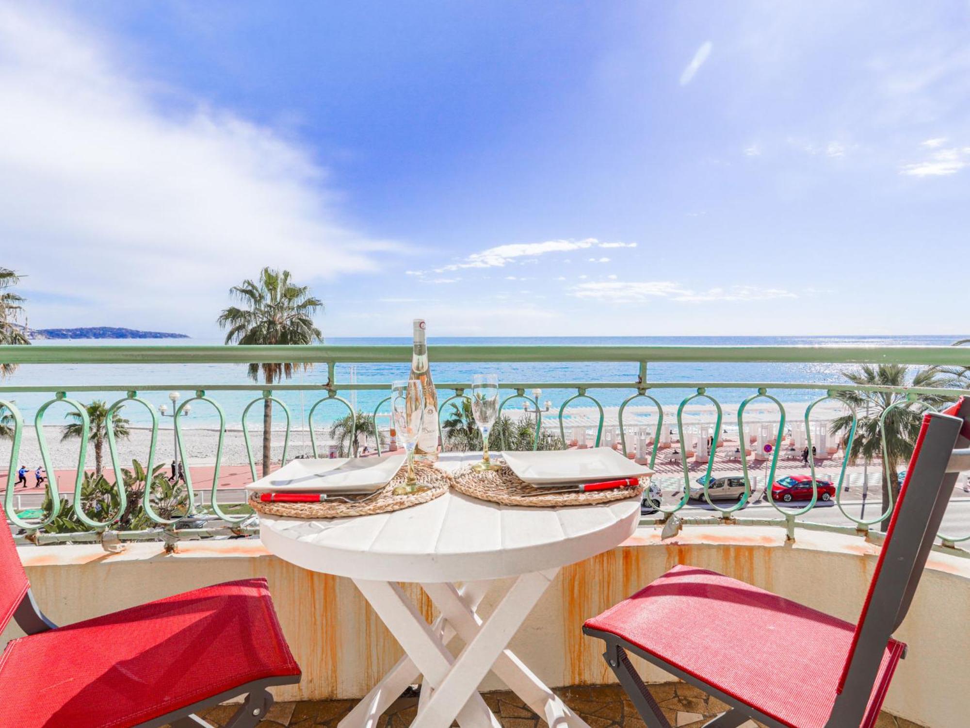 Apartment Les Yuccas Promenade Des Anglais By Interhome 니스 외부 사진