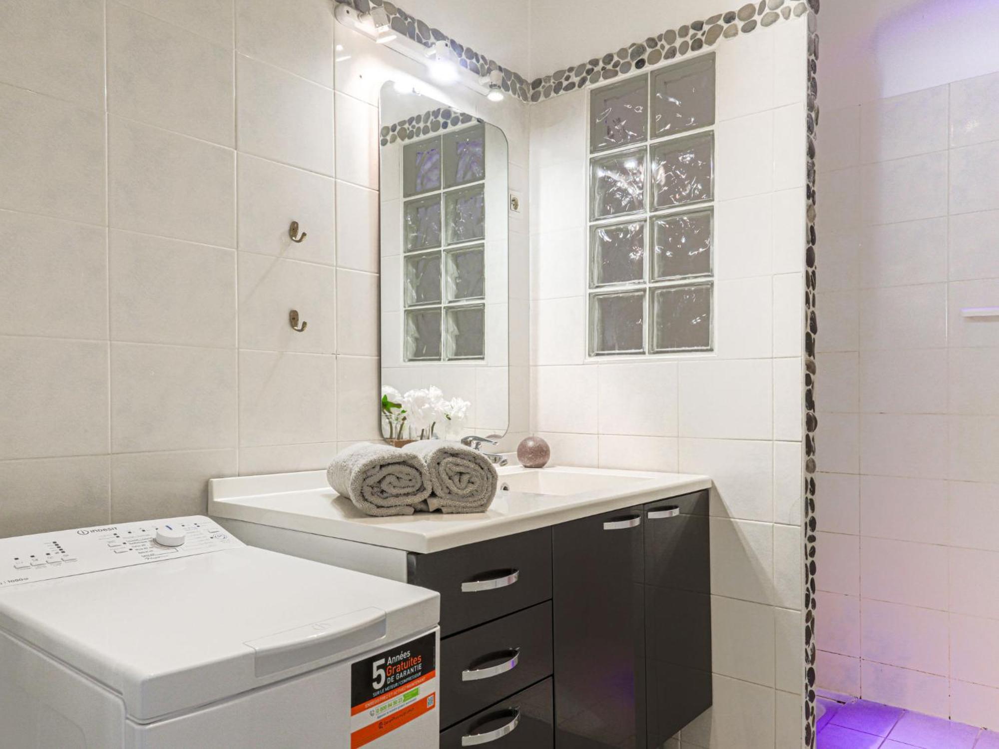 Apartment Les Yuccas Promenade Des Anglais By Interhome 니스 외부 사진